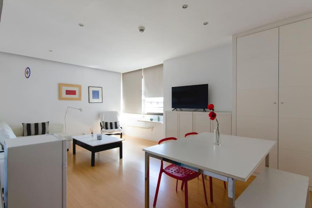 Апартаменти Beautiful Flat A Stone'S Throw From The Retiro-Vill Мадрид Екстер'єр фото